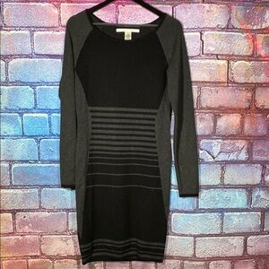 Max Studio Black and Gray Long Sleeve Dress
